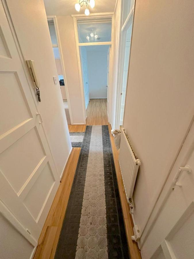 شقة 303 Alexandra Avenue Ha2 9Dx Pinner المظهر الخارجي الصورة